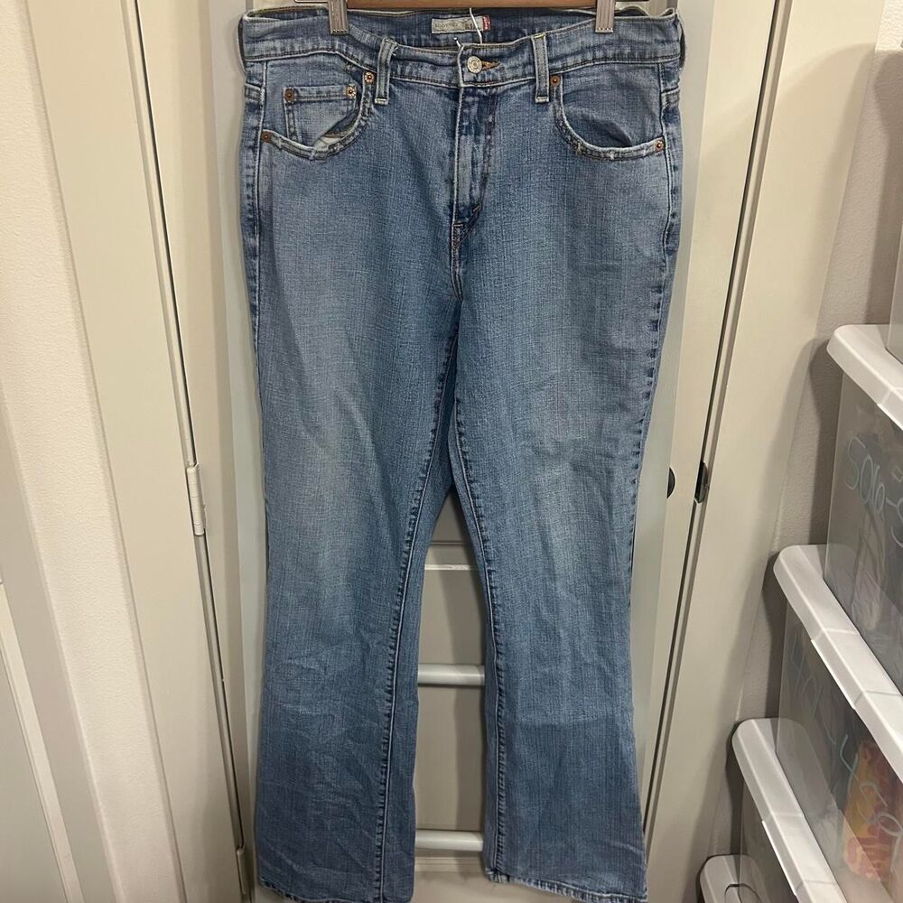 Levi-s Women's 515 Bootcut Jeans